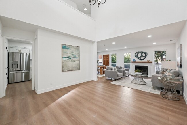 Photo - 1741 Abington Ct