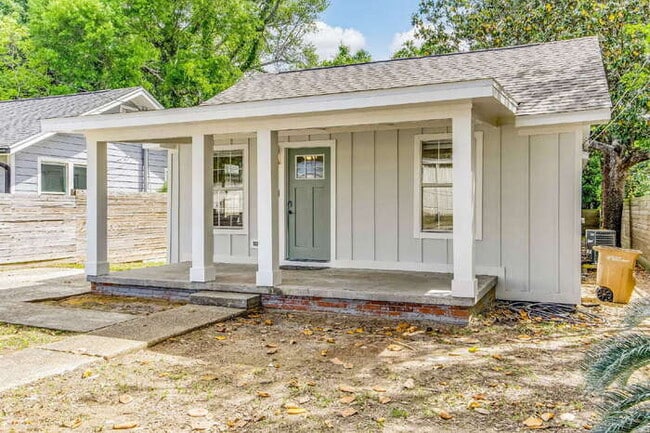 Charming 3-Bedroom, 2-Bath Home Near Downtown Pensacola