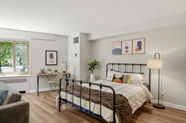 Photo - 1379 N Lake Shore Dr