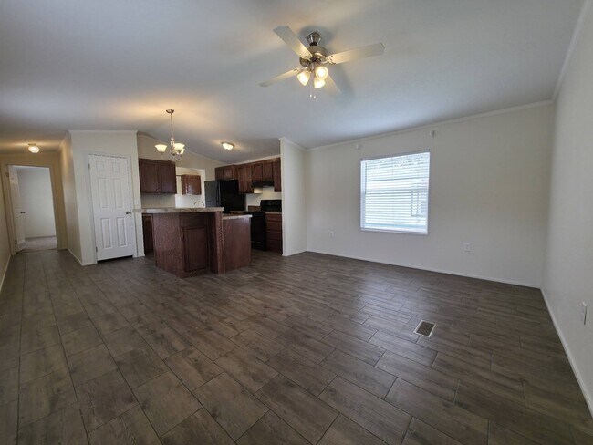 Photo - 1308 W Plum St