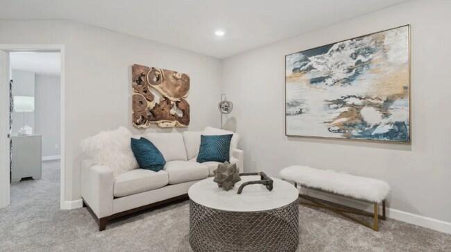 Photo - 14943 Adare Way