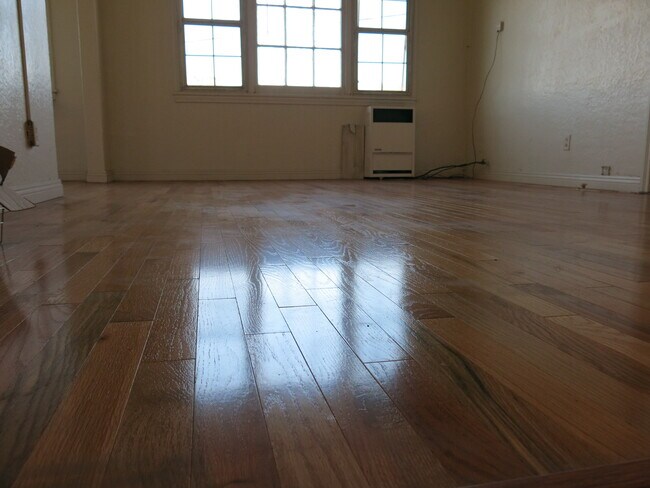 Photo - 606 N Occidental Blvd Unidad 212