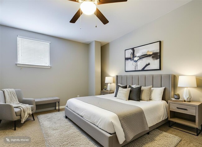 Building Photo - 2502 Leon St Unit 100