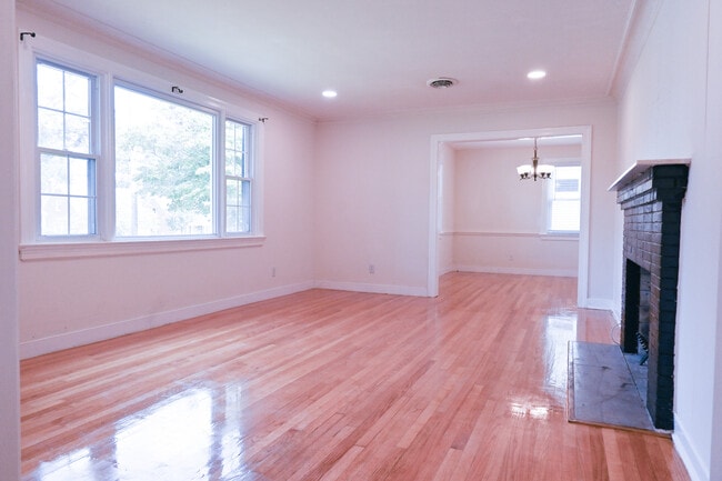 Photo - 6013 Patterson Ave