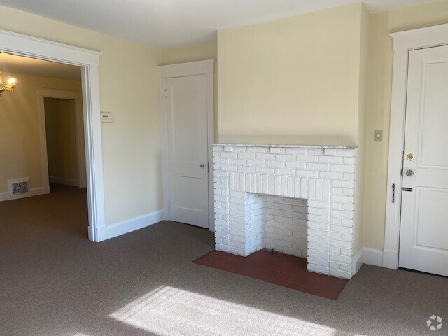 Building Photo - 3440 Shaw Ave Unit Apt 4
