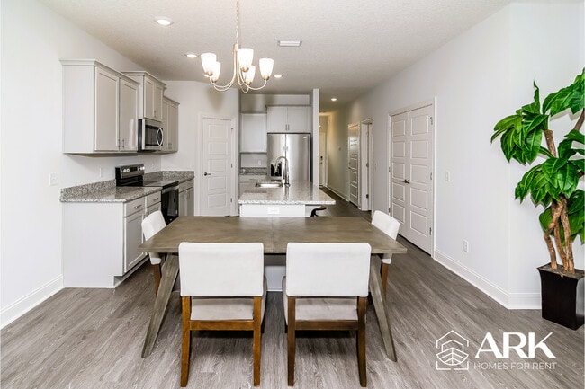 Walker's Point Townhomes - 2BR, 2BA - 1153SF - Walker Point Homes