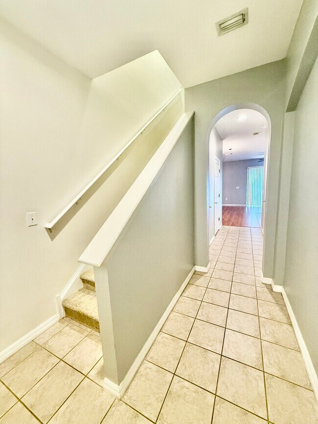 Photo - 2043 Strathmill Dr