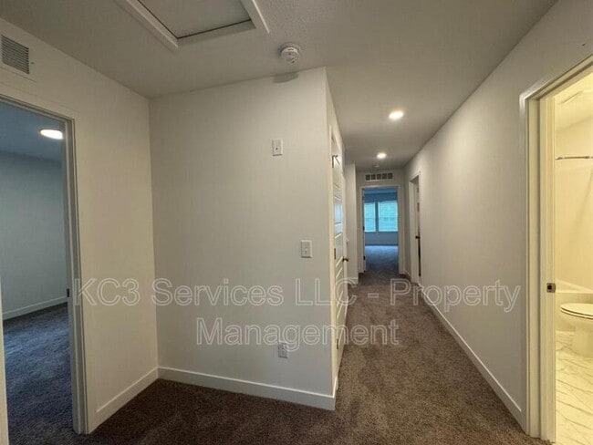 Photo - 3722 SW Knoxville Ct