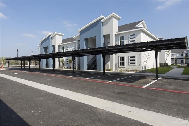 Building Photo - 7 N 15th Pl Unit 38