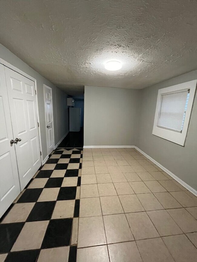 Photo - 728 N Broadway Unidad 728 N. Broadway  B