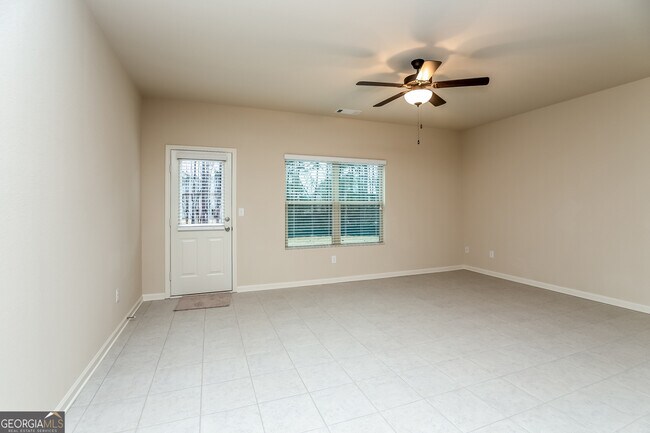 Photo - 30 Olivia Wy