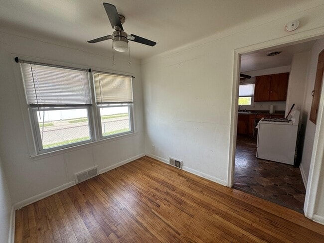 Photo - 14615 Stephens Rd