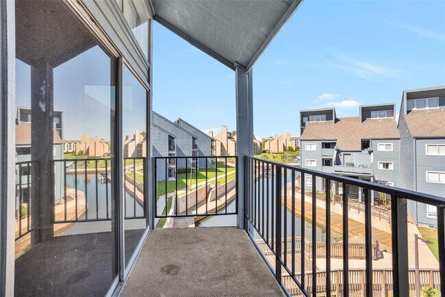 Photo - 12500 Melville Dr Condo Unit 331C