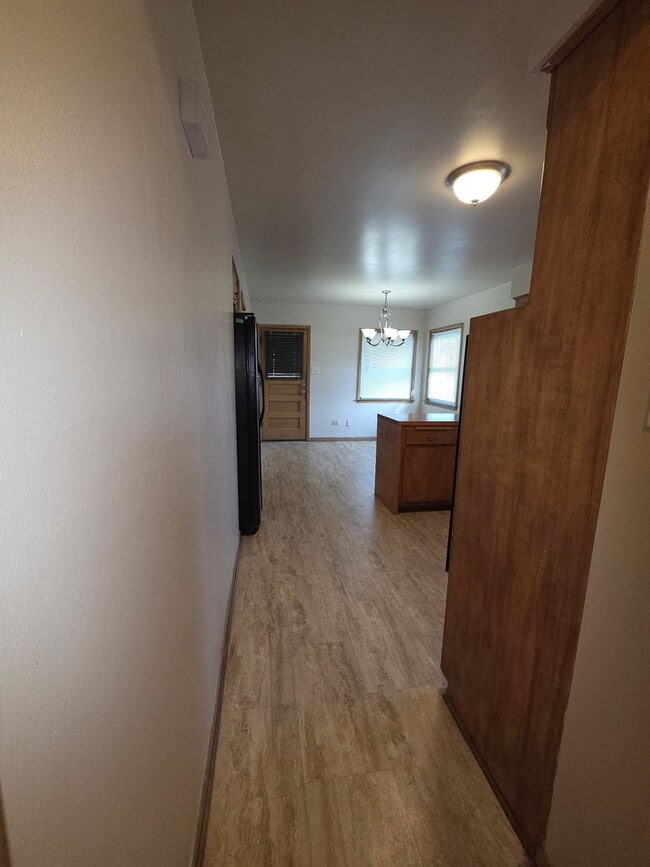 Photo - 14345 Park Ave