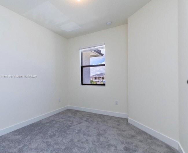 Photo - 15861 NW 90th Ct