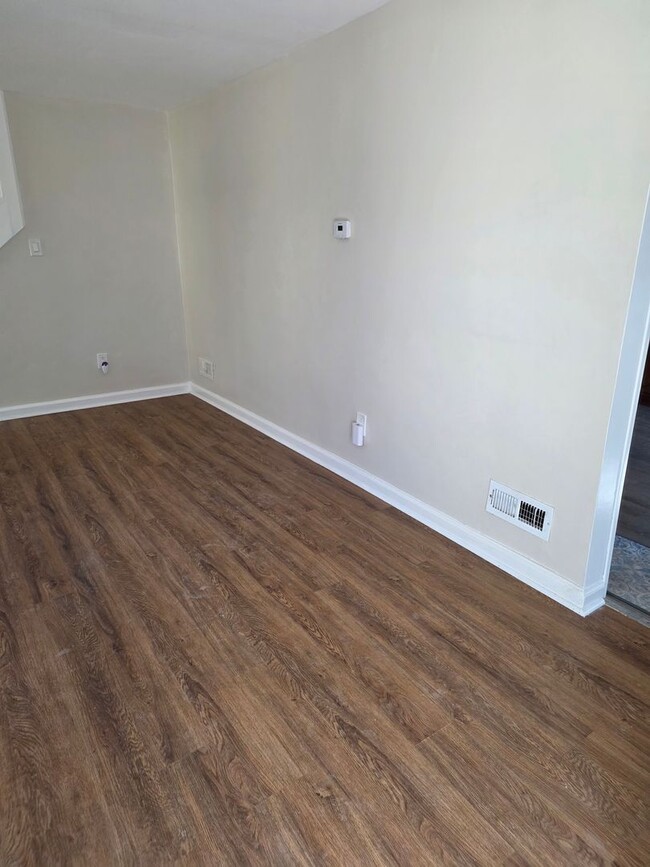 Photo - 4 Bedroom 3 Bathroom House in Syracuse