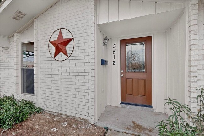 Photo - 5516 Laredo Ln