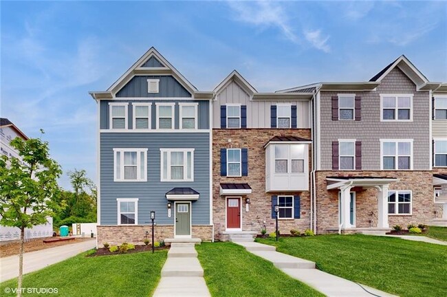 Photo - 4908 Spruce Rd