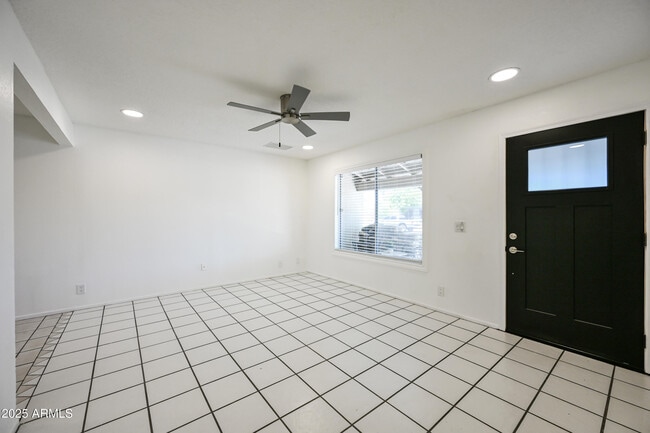 Photo - 5833 W John Cabot Rd