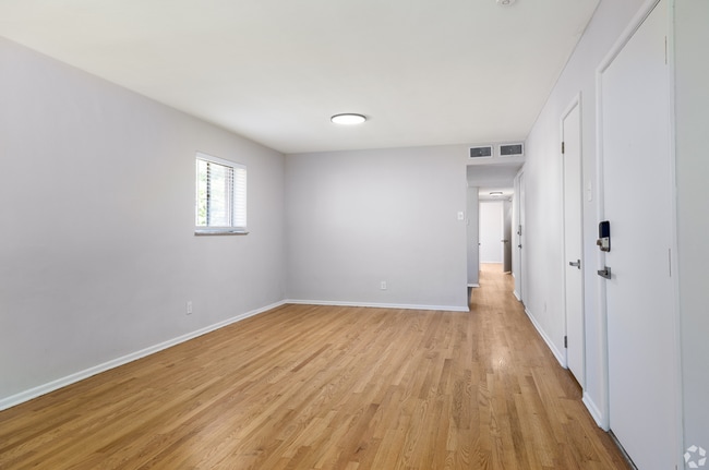 Lindenwood Heights Apartments
