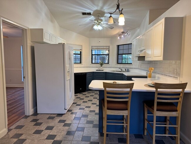 Photo - 112 Eagles Landing Dr