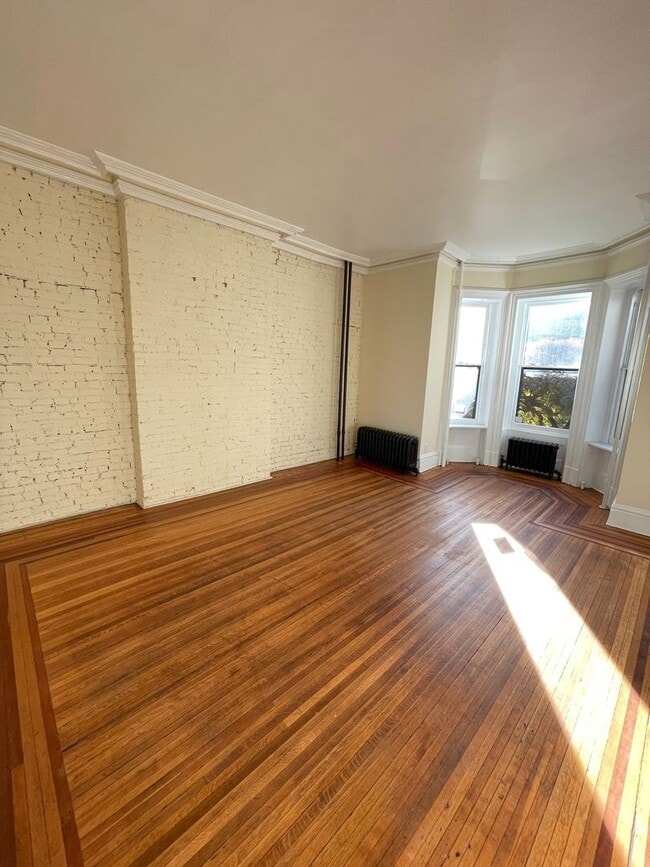 Photo - 4 Bedroom 2 Bathroom House with Stunning Hudson River Views