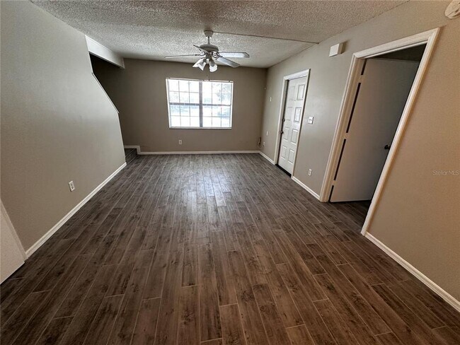 Photo - 500 YELLOWWOOD Ct