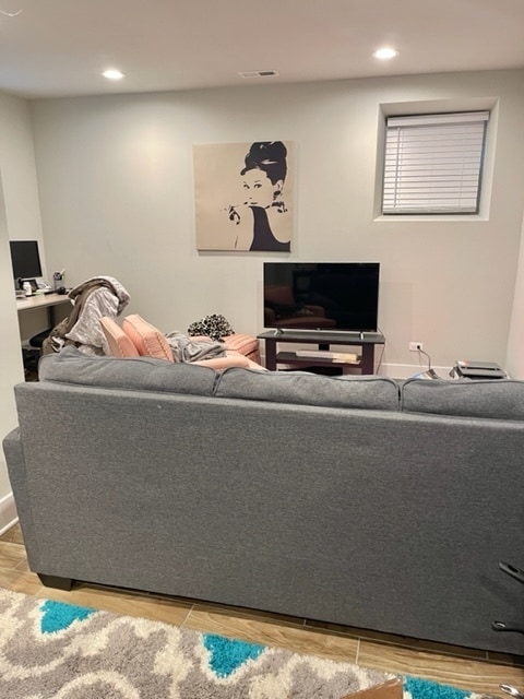 Photo - 910 W Waveland Ave Unit G