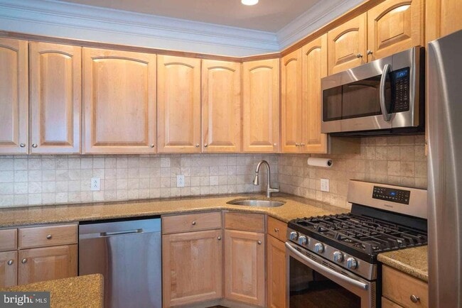Photo - 2238 Christian St