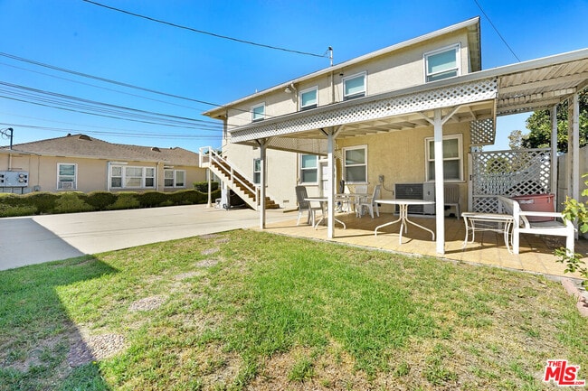 Photo - 1428 S Genesee Ave