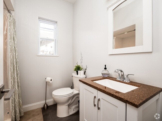 Building Photo - 2 Buckley Ave Unit 1 Rental