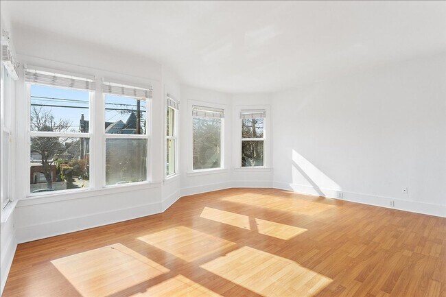 Photo - 1821 Encinal Ave Unit A