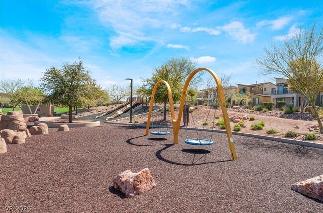 Photo - 184 Pace Ave