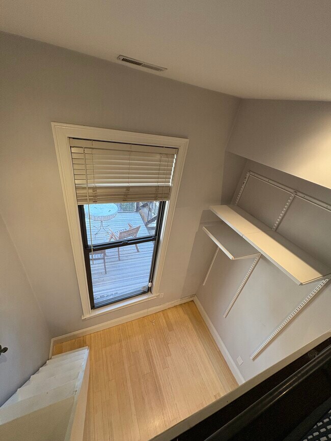 Photo - 290 Columbus Ave Unidad 5