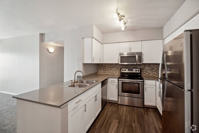 Building Photo - Dakota Ridge Rental