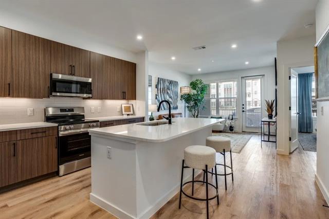 Photo - 2016 S Ervay St Unit A2