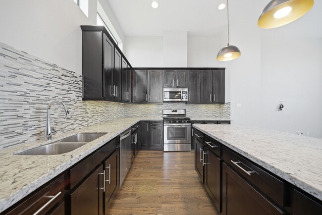 Photo - 1814 Thompson St