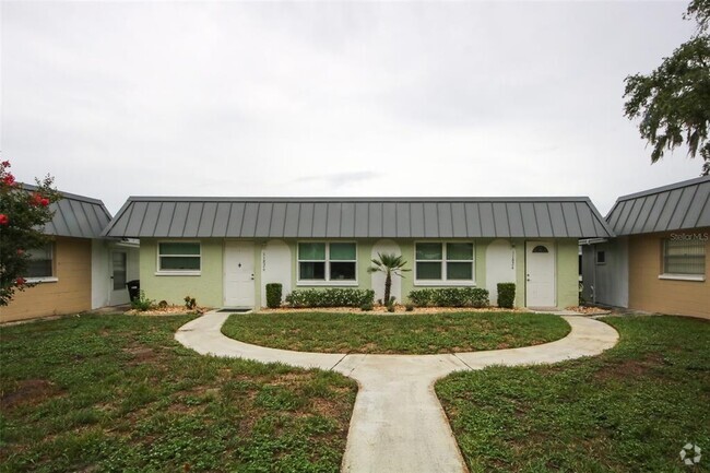 Building Photo - 11824 Bayonet Ln Unit 94B Rental