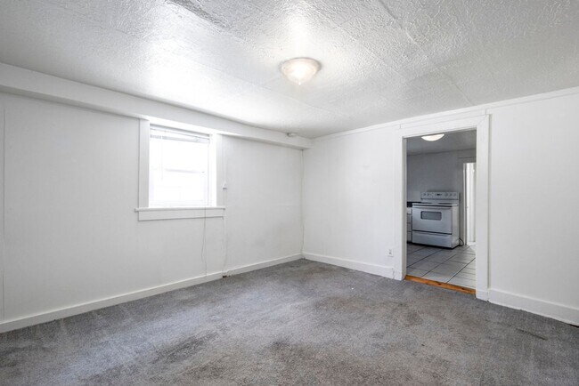 Photo - 764 Garfield Ave Unidad 2