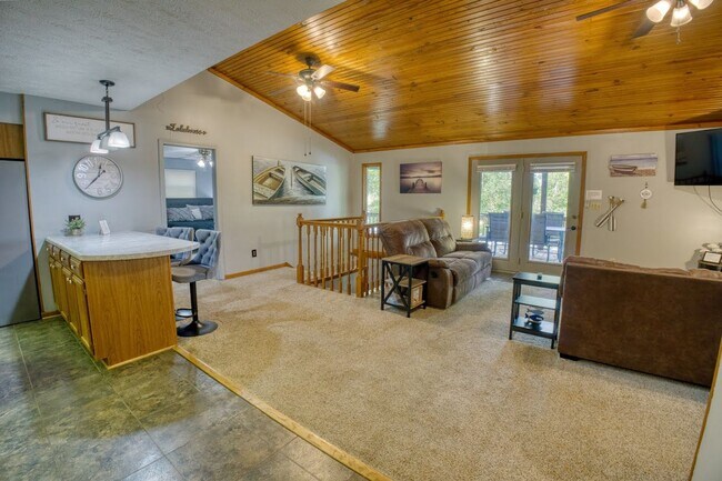 Photo - Monthly Waterfront Cabin with Slip Unit Lakeside Cabin