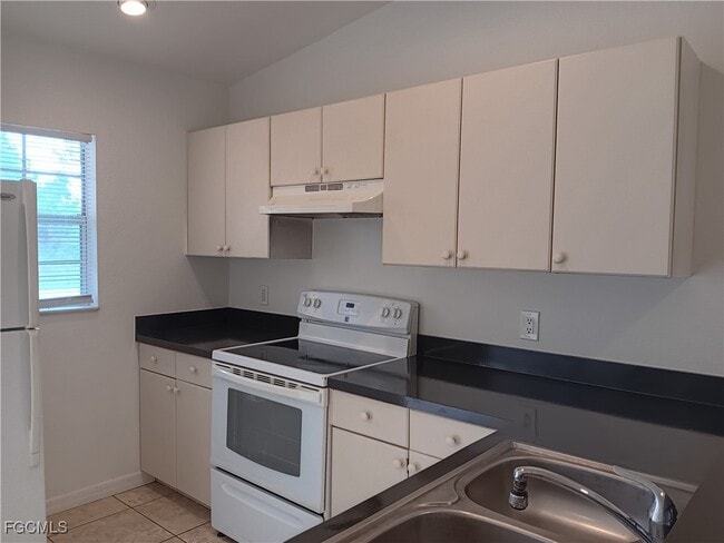 Photo - 111 W 12th St