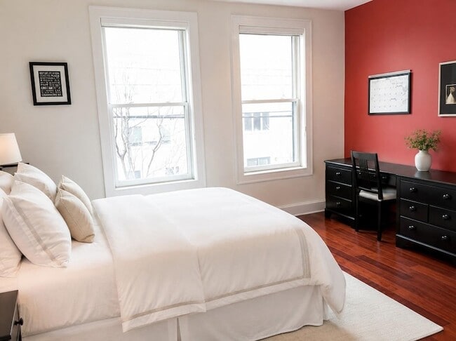 Photo - 615 Adams St