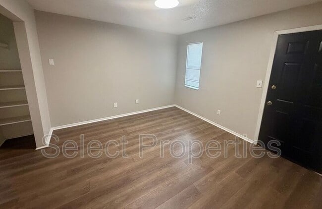 Photo - 4809 Samantha Ave
