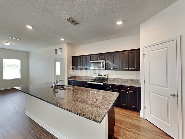 Photo - 11617 Oak Bend Ct