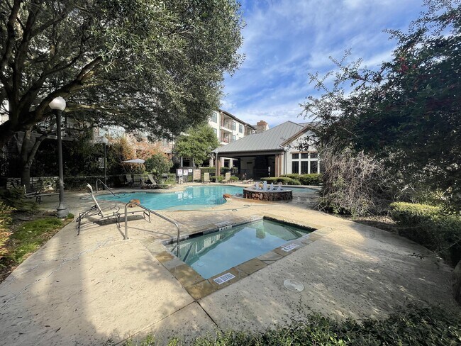 Photo - 7342 Oak Manor Dr