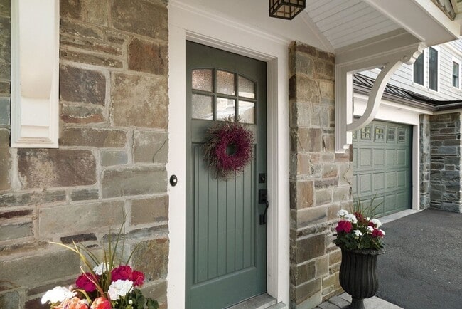 Photo - 28 Pennsylvania Ave Unit B