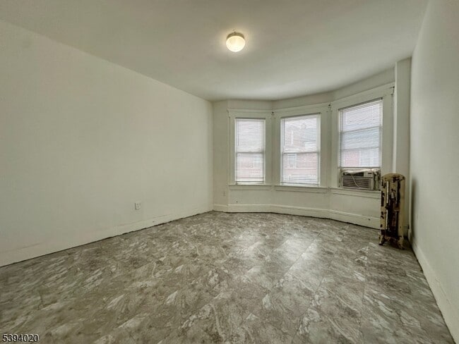 Photo - 232 Stuyvesant Ave