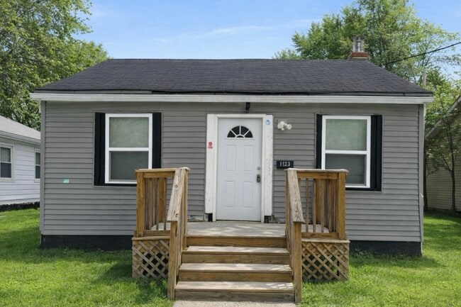 Building Photo - 1123 Island Ave