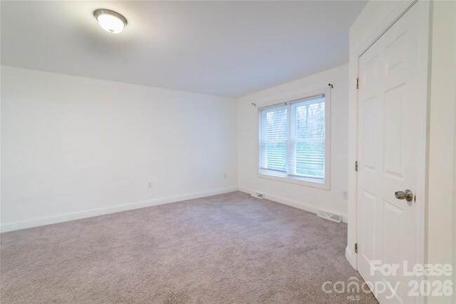 Photo - 284 Stanley Spencer Mountain Rd