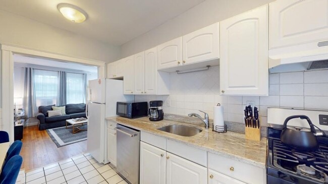 Photo - 2 bedroom in Brookline MA 02446 Unit 3